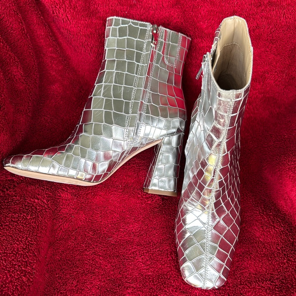 Sam Edelman Codie Metallic Bootie Size 6 - image 1